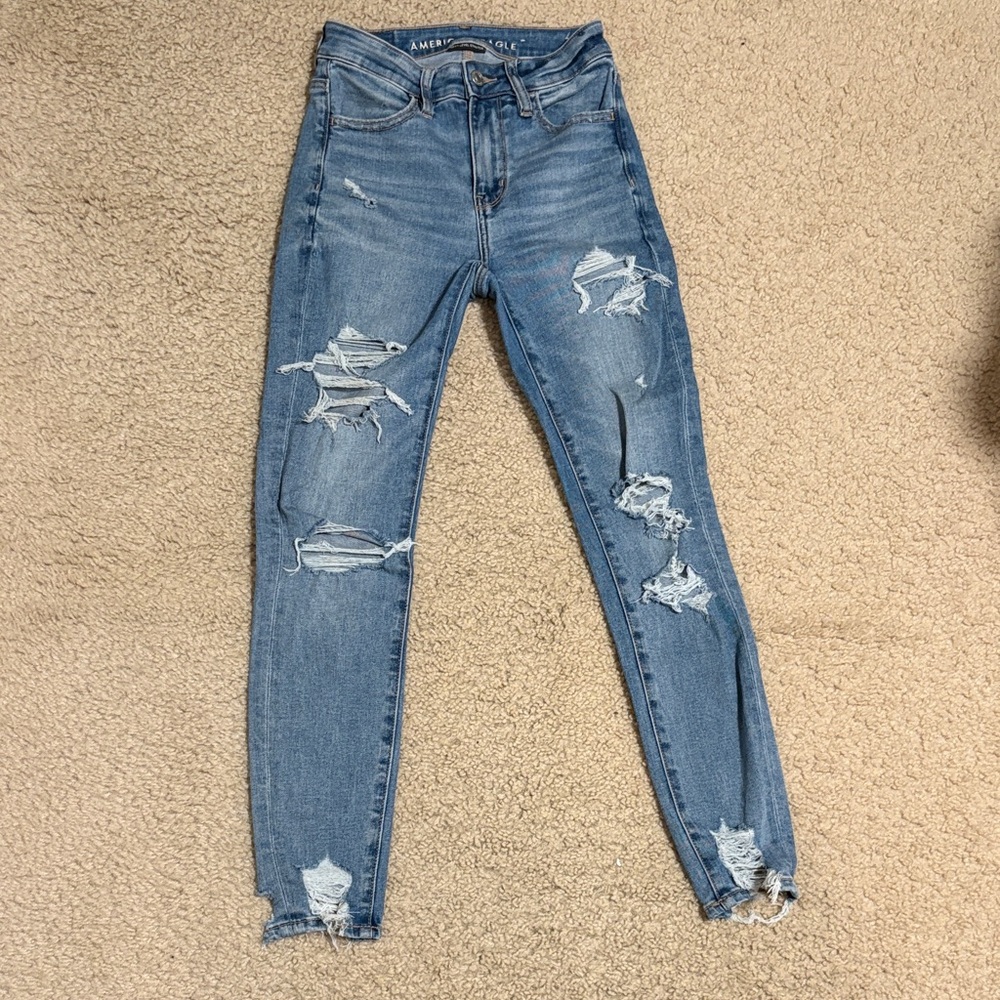 American Eagle Outfitters Light Blue Distressed Skinny Jeans